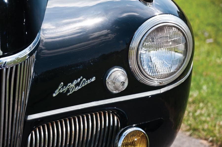  Ford Super DeLuxe Business Coupe 1941 года  (фото 12 из 37)